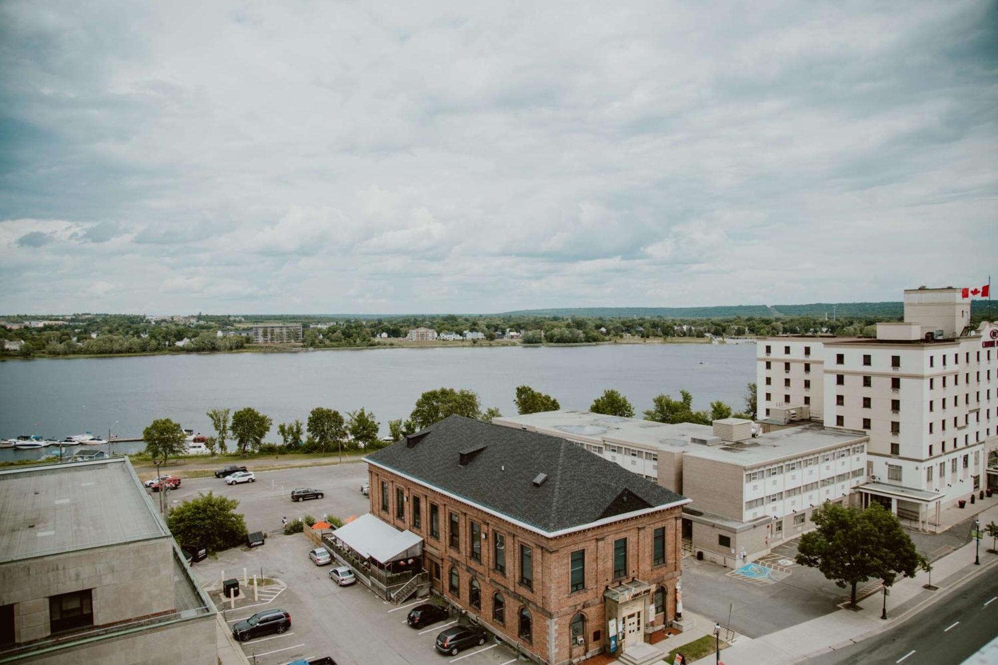 Hilton Garden Inn Фредериктън Екстериор снимка